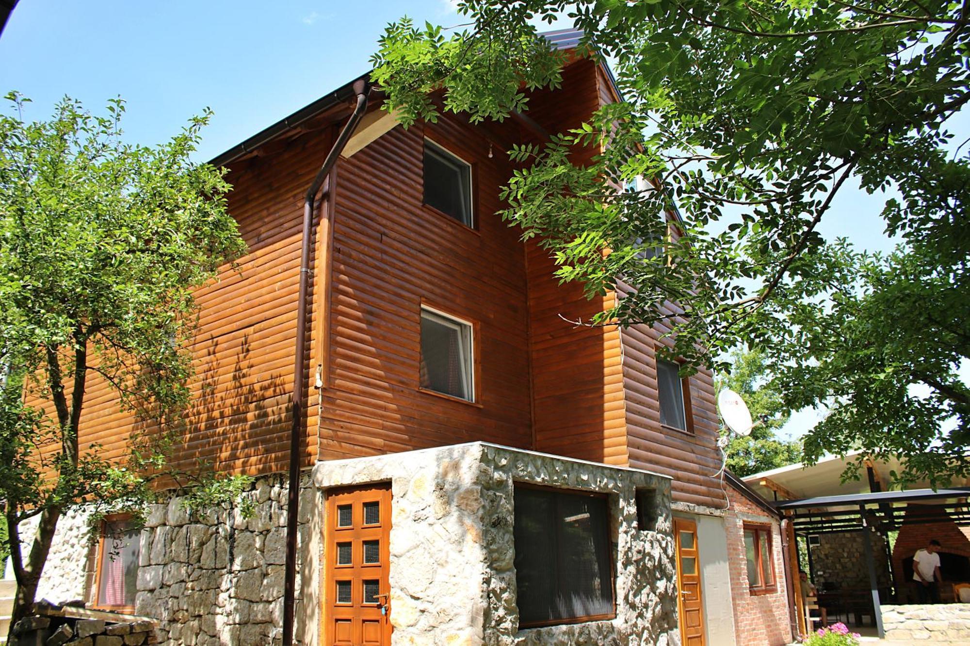 Maison d'hôtes Domacinstvo Na Kraju Svijeta à Sipovo Extérieur photo